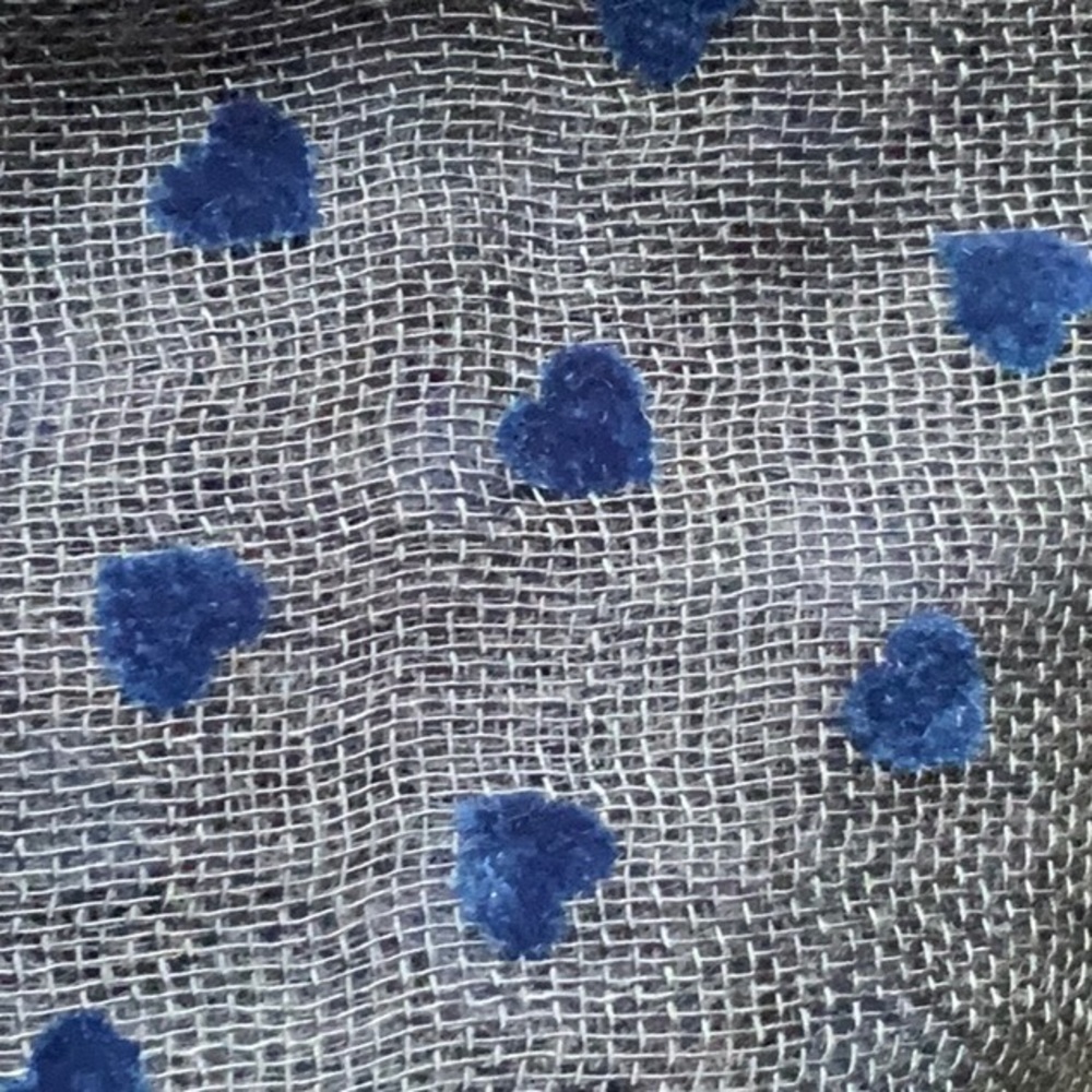 Blue Heart Sheer Scarf - Picture 7 of 7
